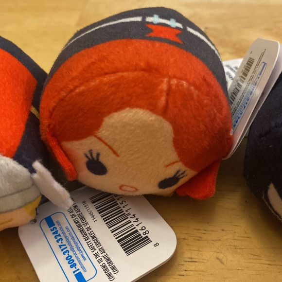 Disney Marvel Tsum tsums set of 4 3 in Black Widow Black Panther Hulk & Thor NWT - Picture 5 of 6